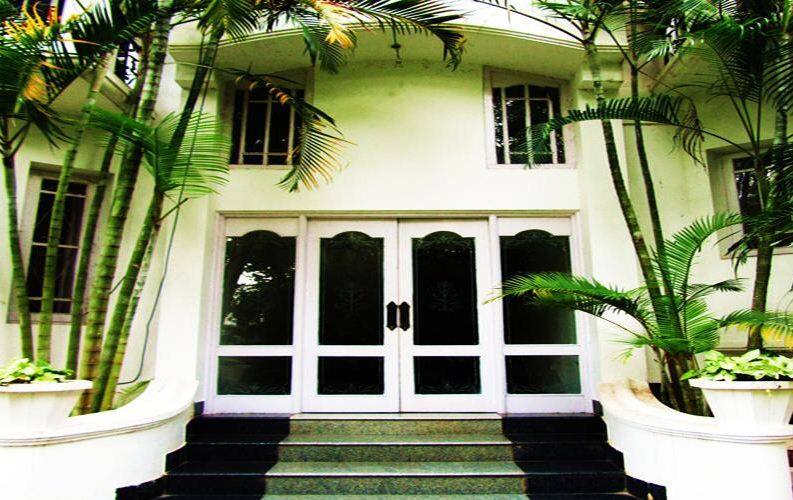 StayWithUs MGRoad, Bangalore 1
